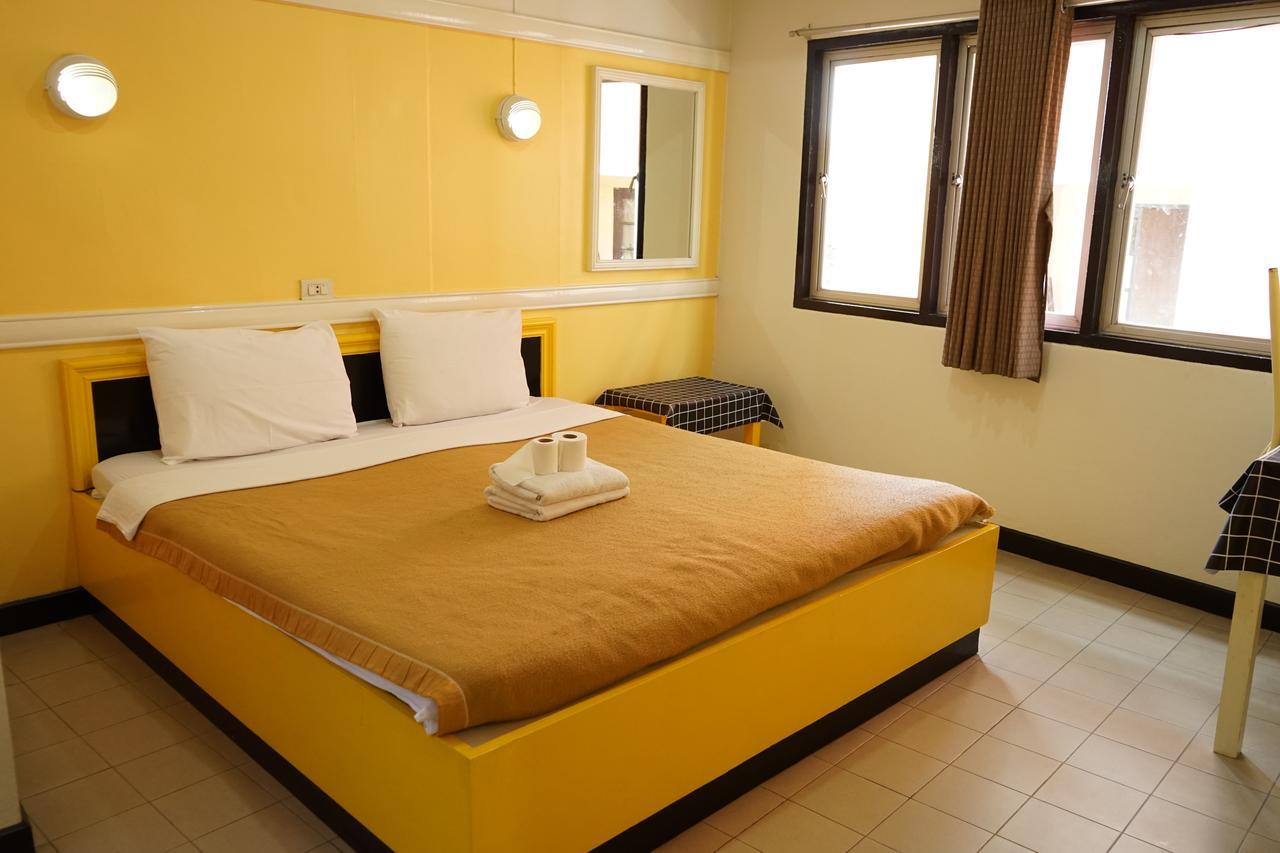Yes Kaosan Hotel Банкок Екстериор снимка