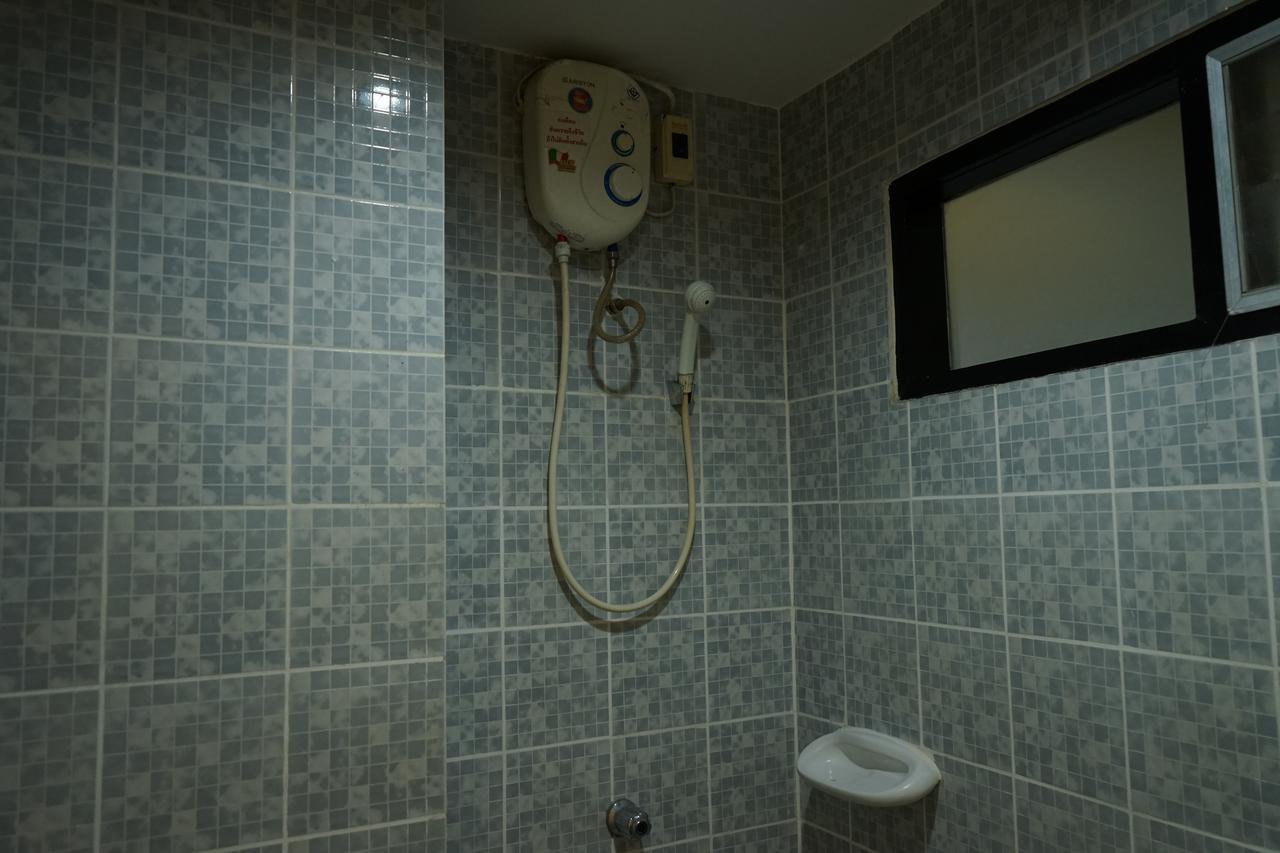 Yes Kaosan Hotel Банкок Екстериор снимка