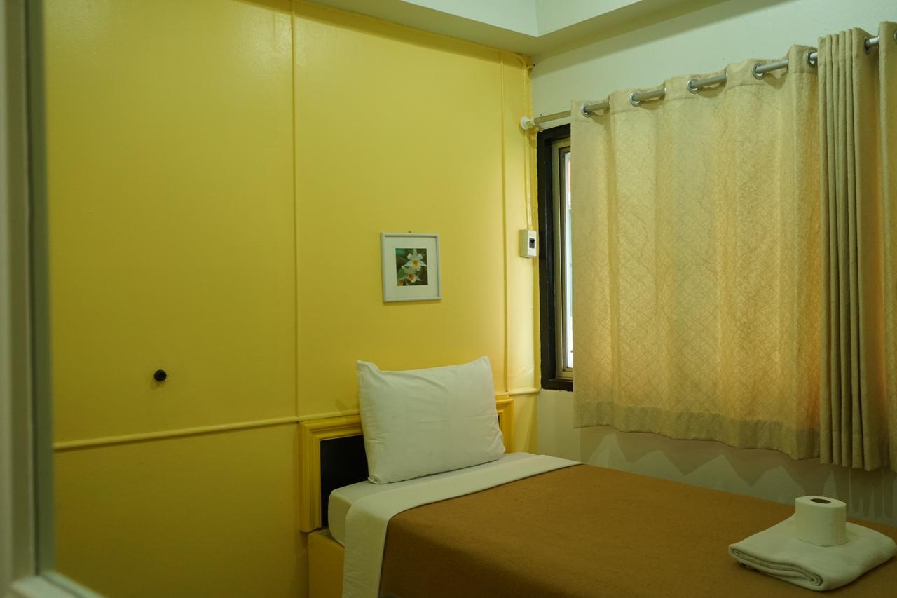 Yes Kaosan Hotel Банкок Екстериор снимка