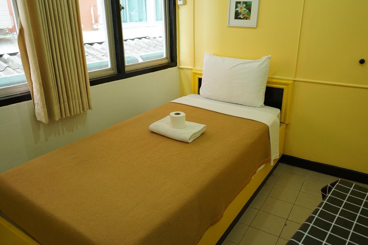 Yes Kaosan Hotel Банкок Екстериор снимка
